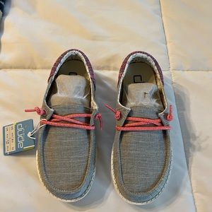 Brand new never worn girls Hey Dudes